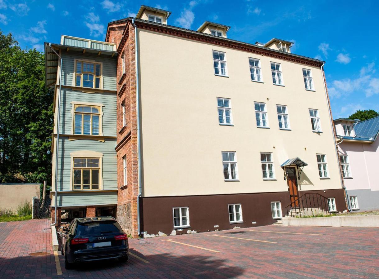 Lossi 32 Lux Apartment Тарту Екстер'єр фото